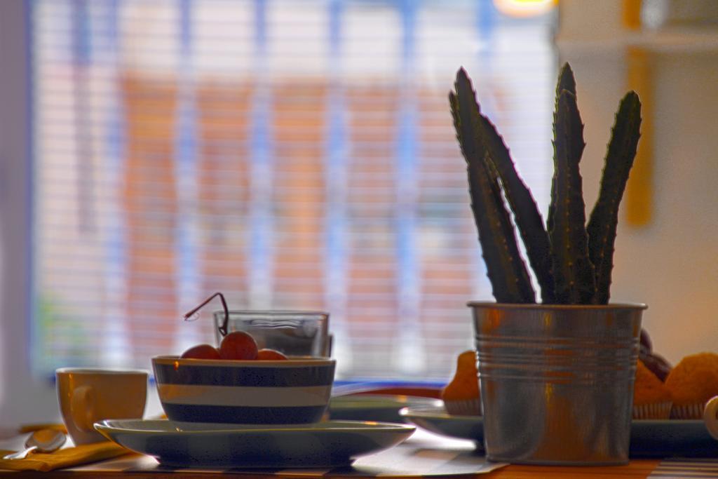 Casa Tortilla Sant Antoni Барселона Номер фото